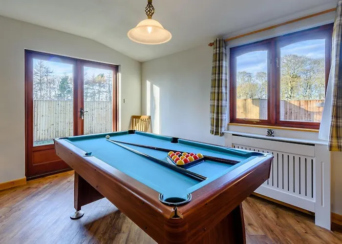 The - Uk13202 Cayton