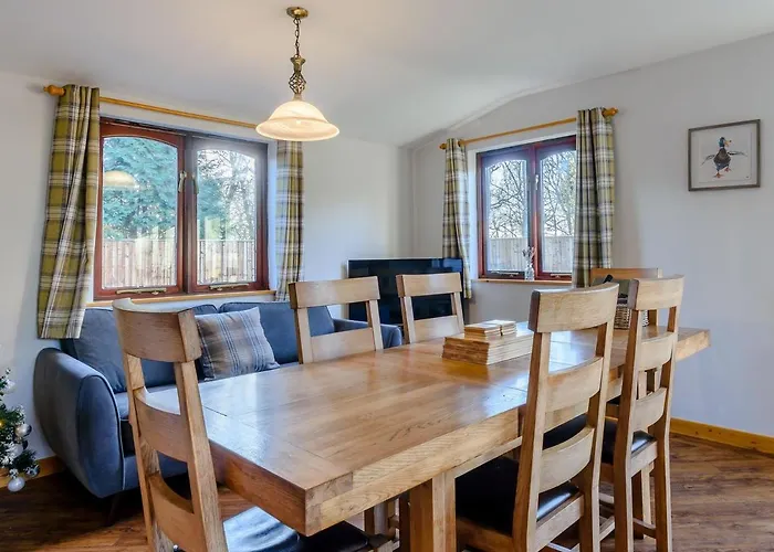 The - Uk13202 * Cayton